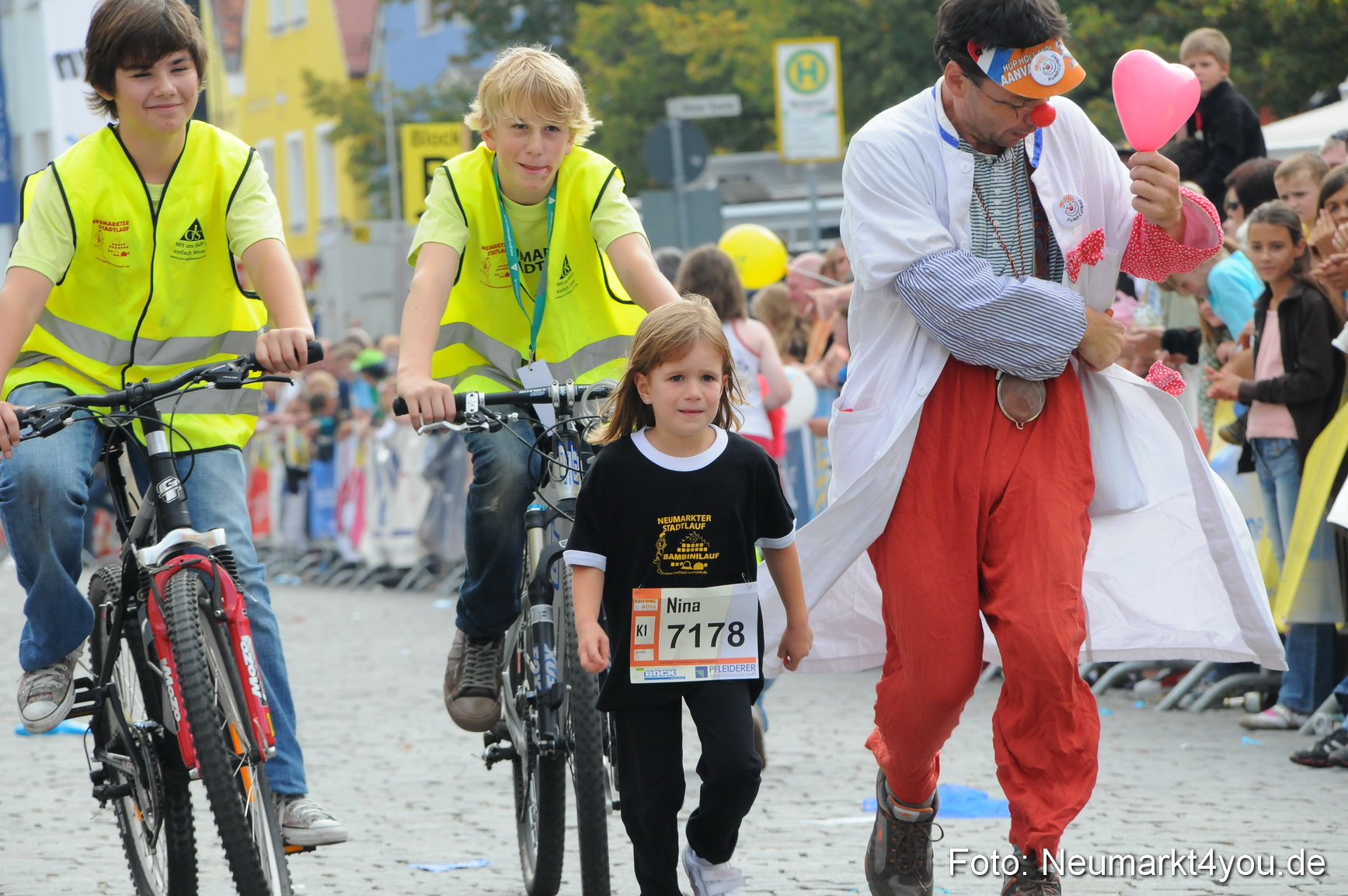 0015 Stadtlauf Neumarkt Bambinilaeufe 200909
